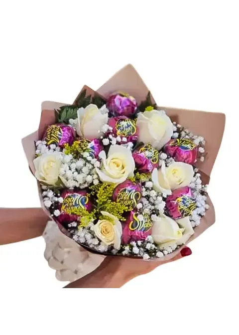 Buquê 7 Rosas brancas com 10 bombons